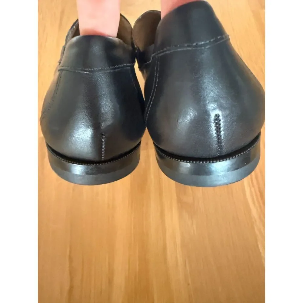 Bernardo Zephyr Black Leather Loafers – Leopard Print & Gold Chain – Size 8 NWOB